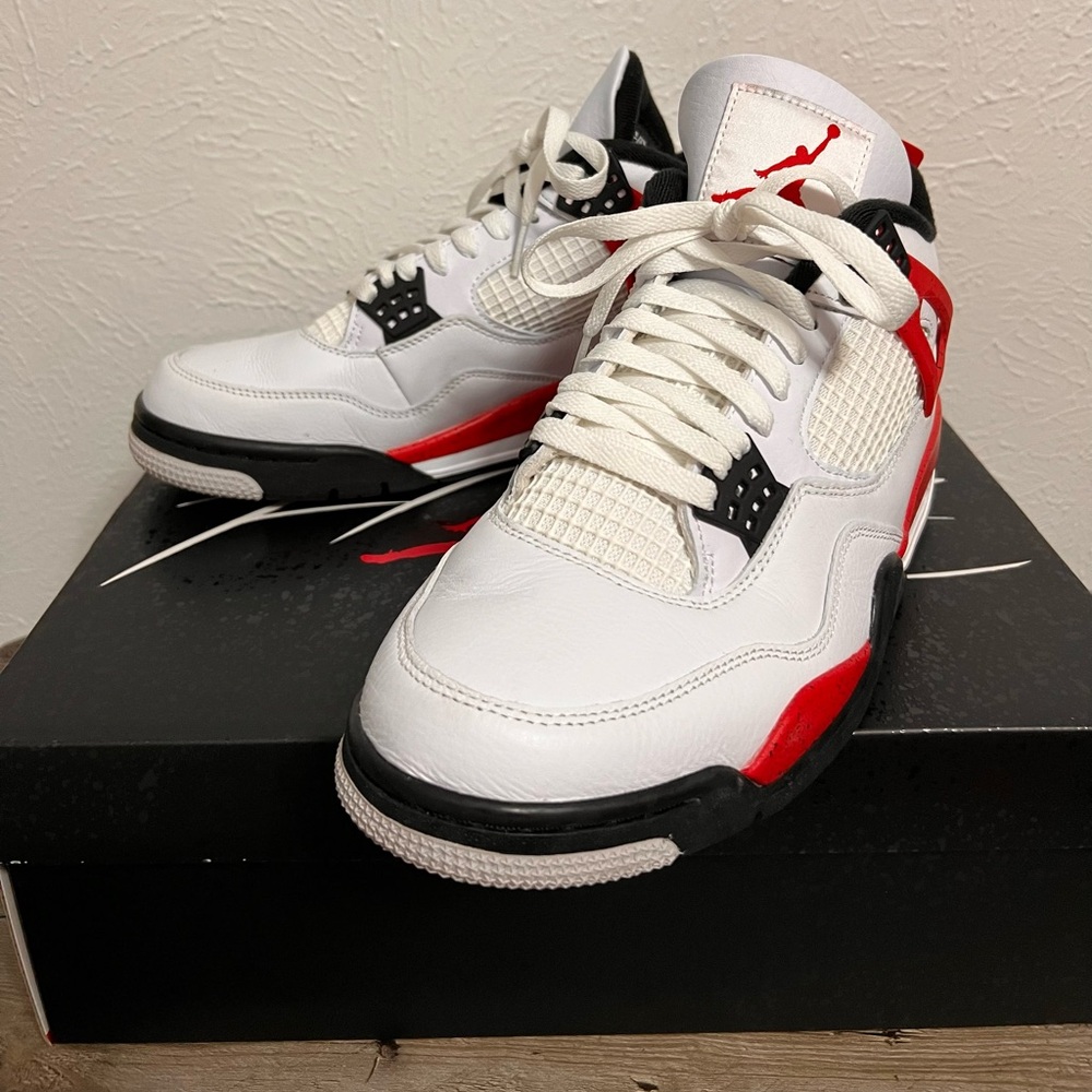 Nike Air Jordan 4 Retro White and Red Sneakers Men’s 10.5 Women’s 12